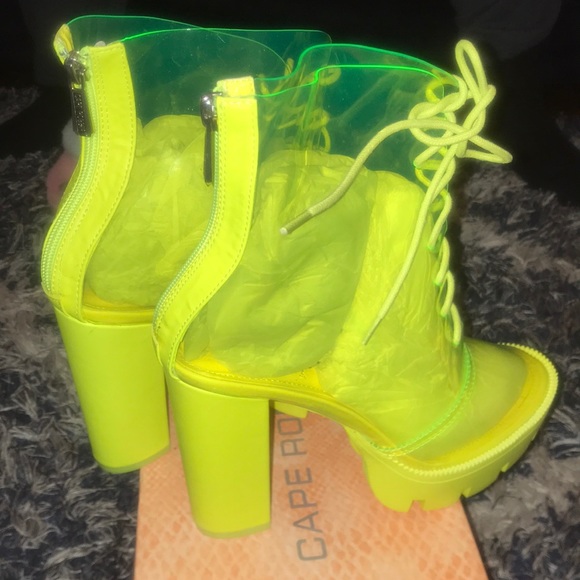 Boots - Picture 2 of 5